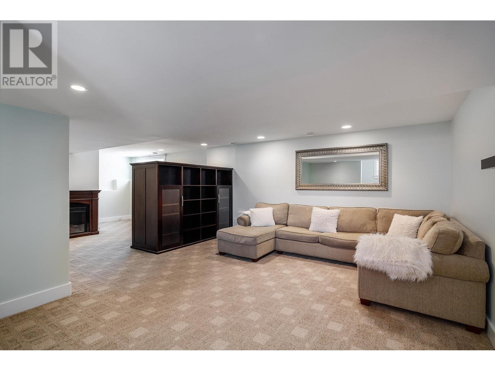 5296 Allenby Lane, Kelowna, British Columbia  V1W 4T8 - Photo 20 - 10348025