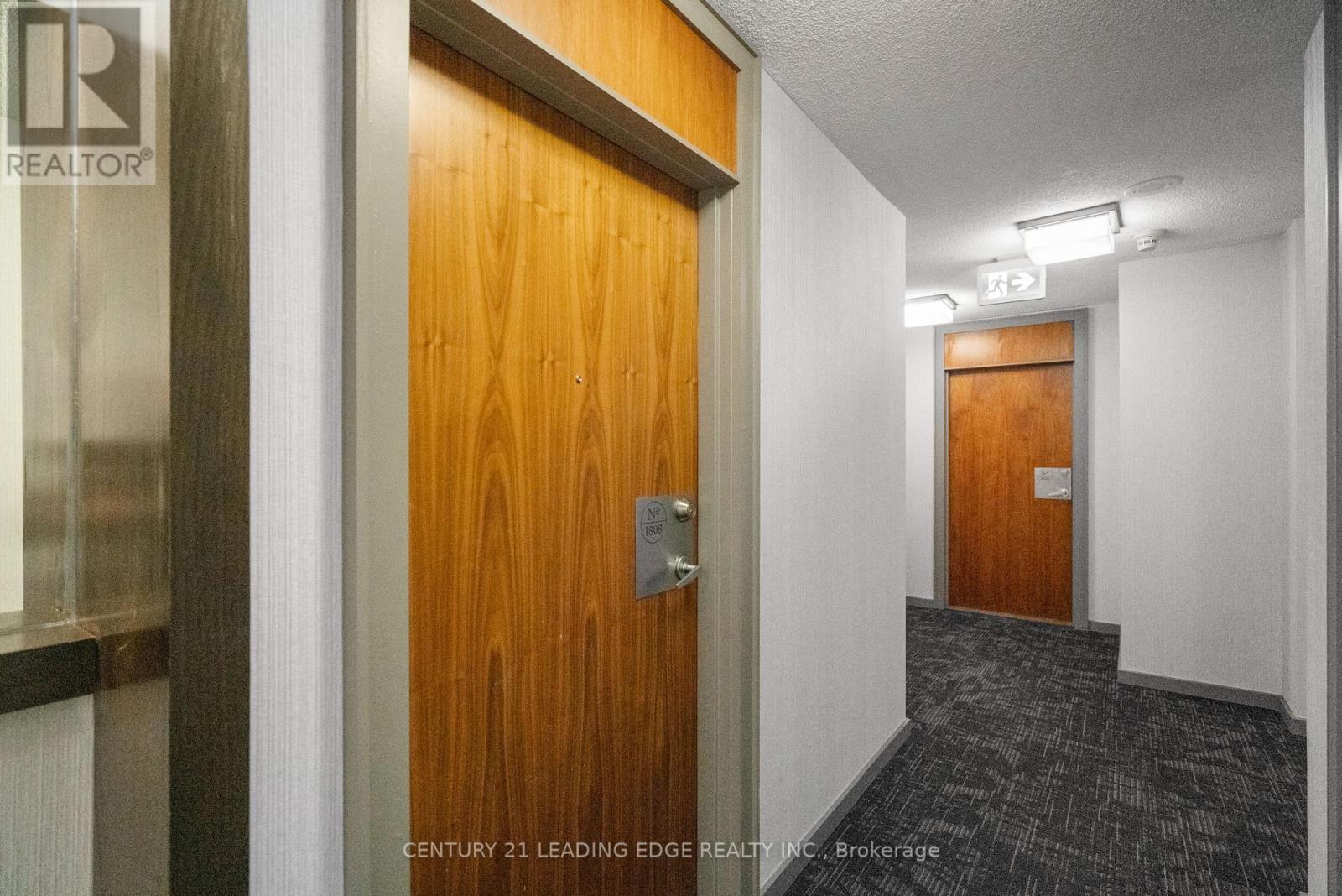 1808 - 33 Elm Drive, Mississauga, Ontario  L5B 4M2 - Photo 5 - W11972671