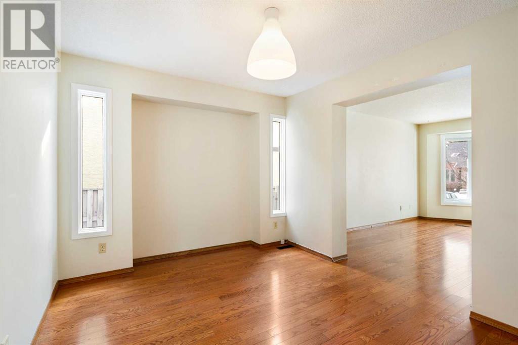 Property at 8 Edgeridge Way NW image 3