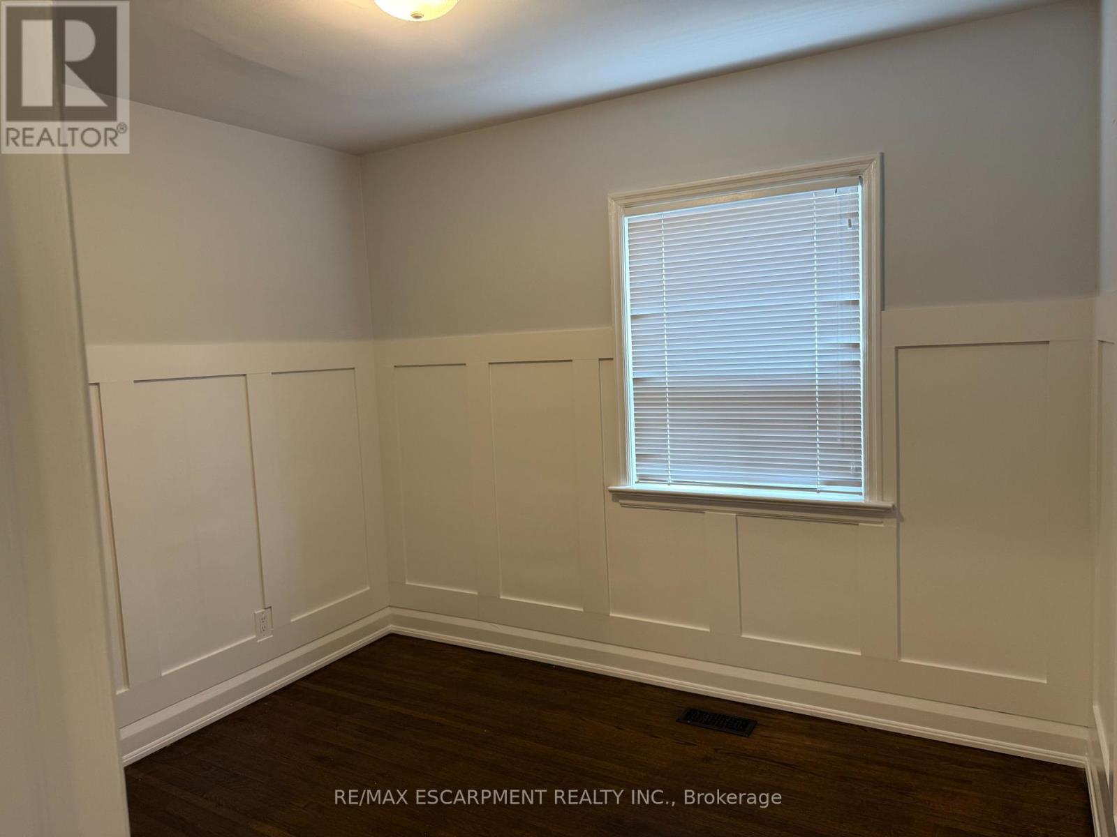 1032 Haig Boulevard, Mississauga, Ontario  L5E 2M5 - Photo 6 - W12117091