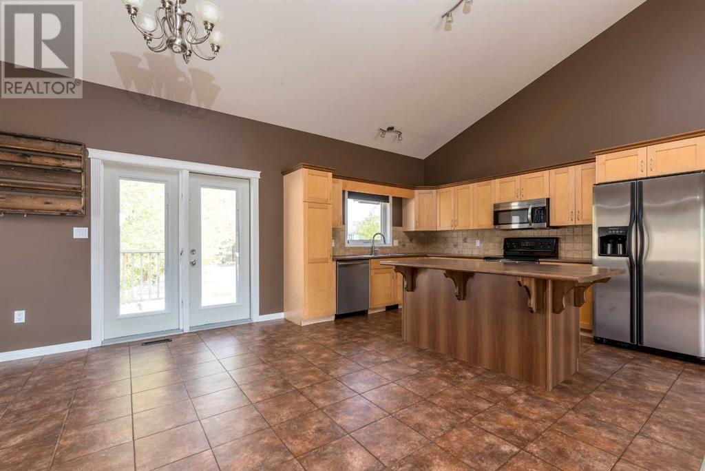 2003 63 Avenue, Lloydminster, Alberta  T9V 3K2 - Photo 6 - A2220450