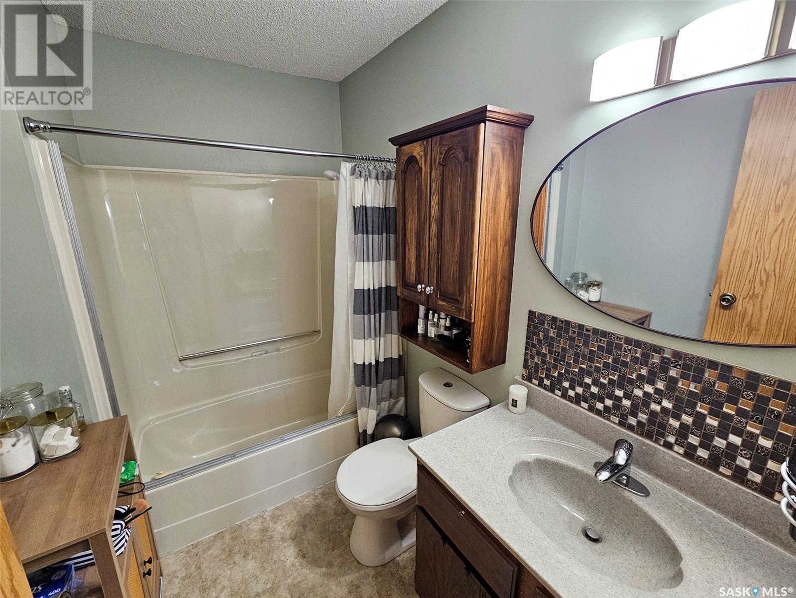 342 Matador Drive, Swift Current, Saskatchewan  S9H 4R5 - Photo 12 - SK006020