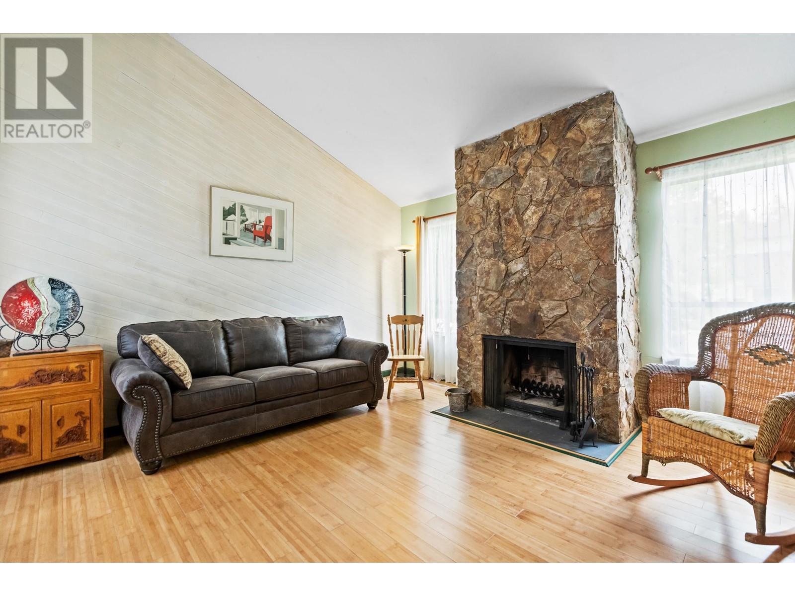 Property at 11764 N WILDWOOD CRESCENT image 5