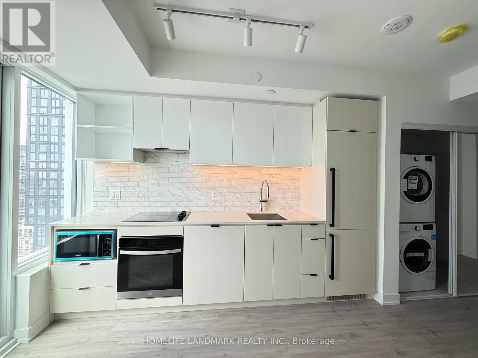 2707 - 252 CHURCH STREET, Toronto, Ontario