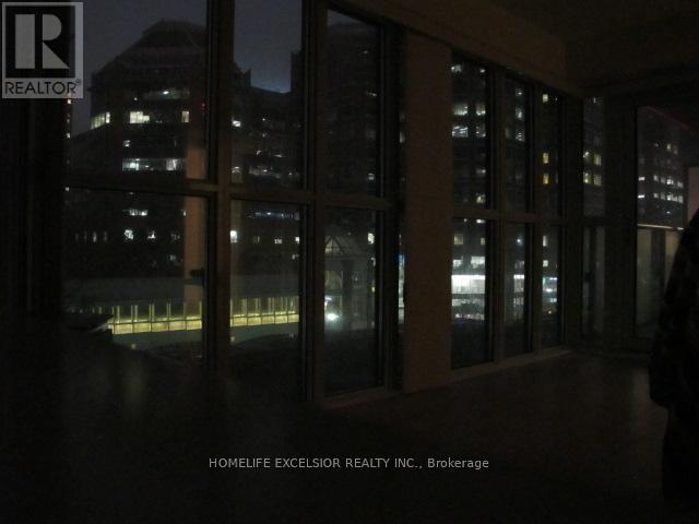 411 - 28 Ted Rogers Way, Toronto, Ontario  M4Y 2J4 - Photo 23 - C12151555