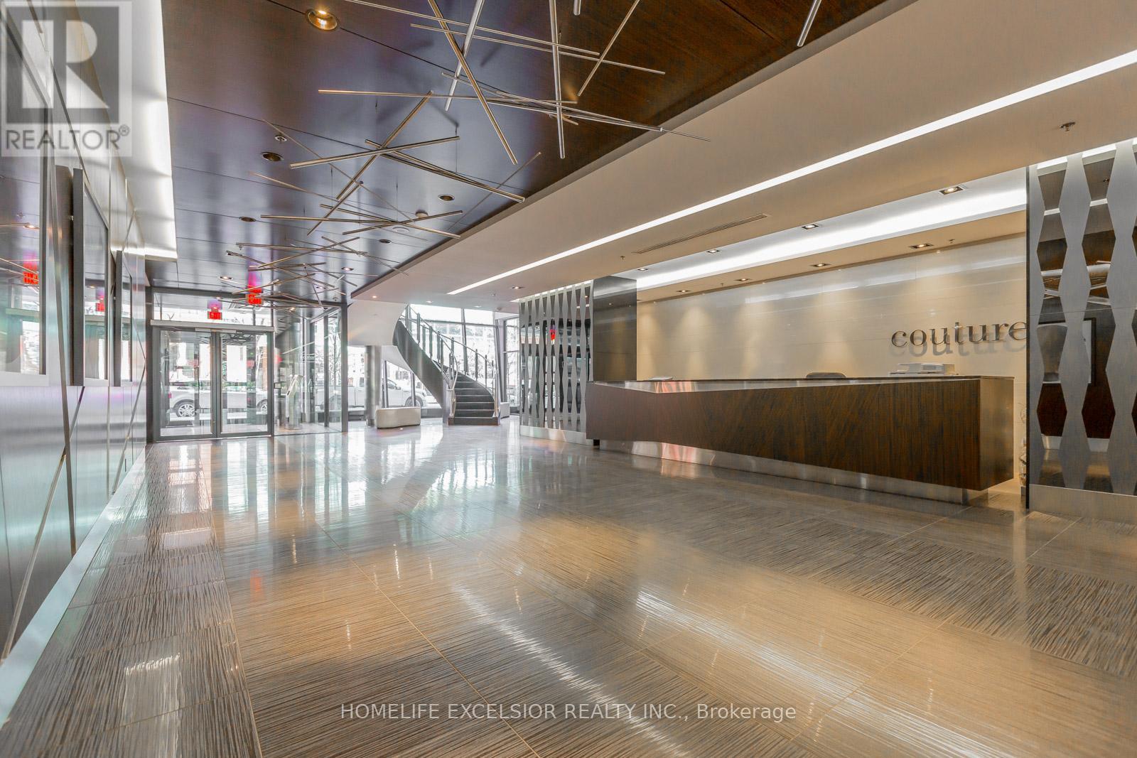 411 - 28 Ted Rogers Way, Toronto, Ontario  M4Y 2J4 - Photo 4 - C12151555