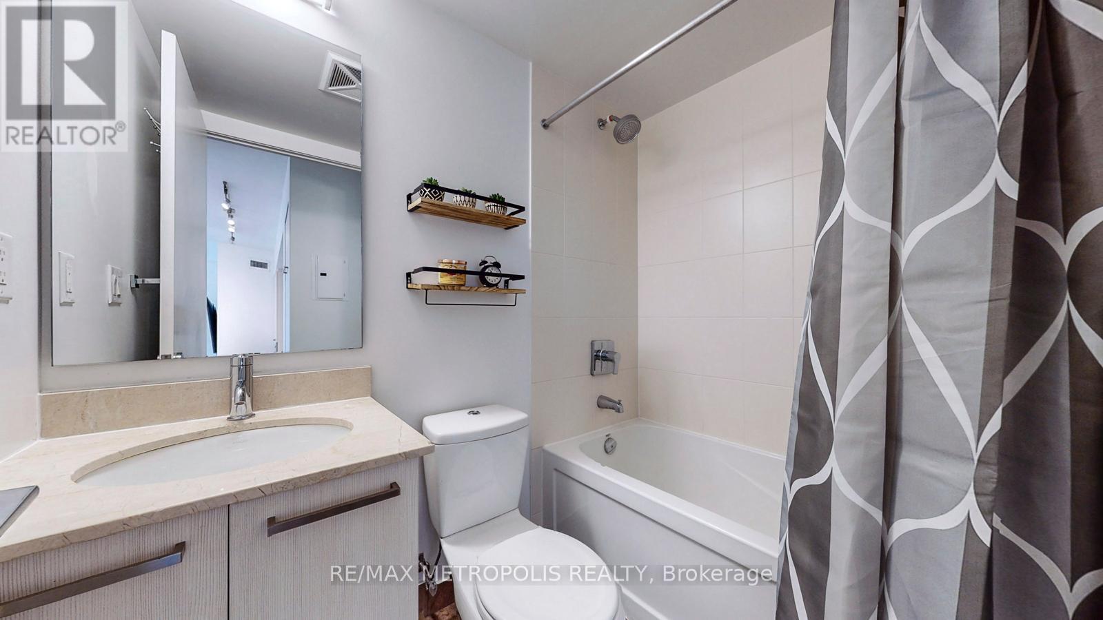 1202 - 12 York Street, Toronto, Ontario  M5J 0A9 - Photo 26 - C12151569