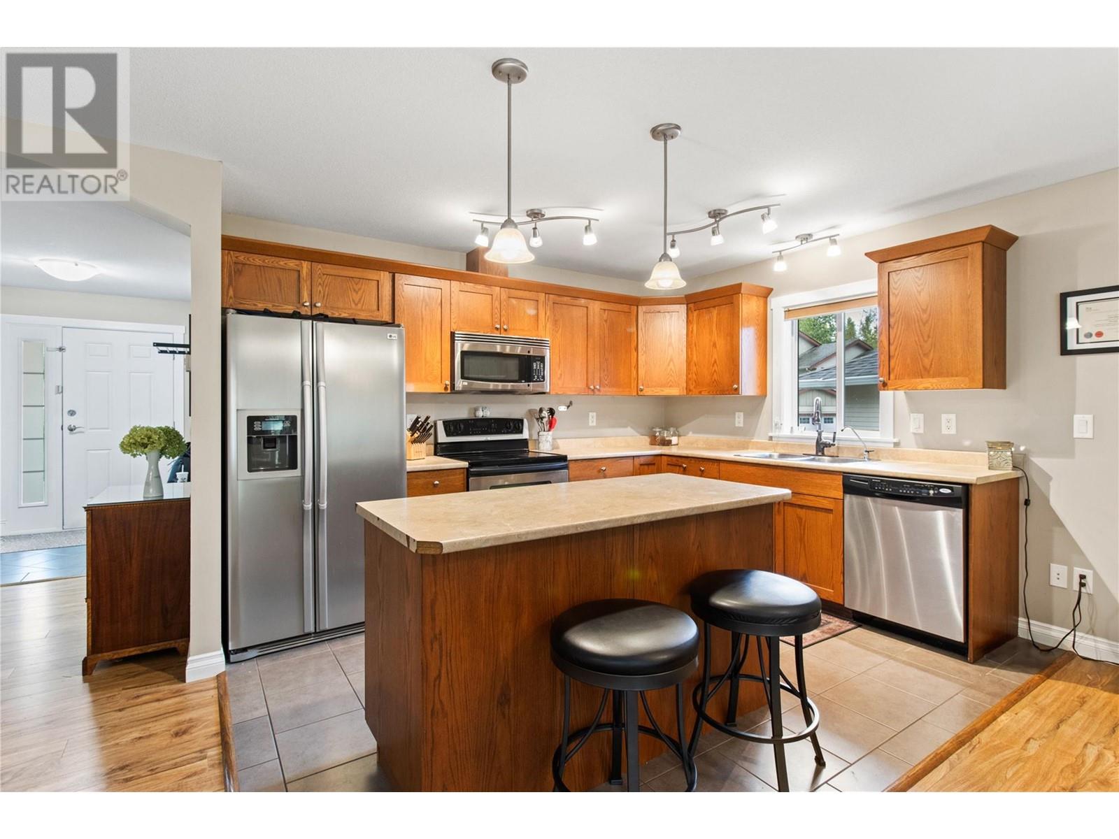 801 20 Street Ne Unit# 36, Salmon Arm, British Columbia  V1E 2R7 - Photo 6 - 10330684