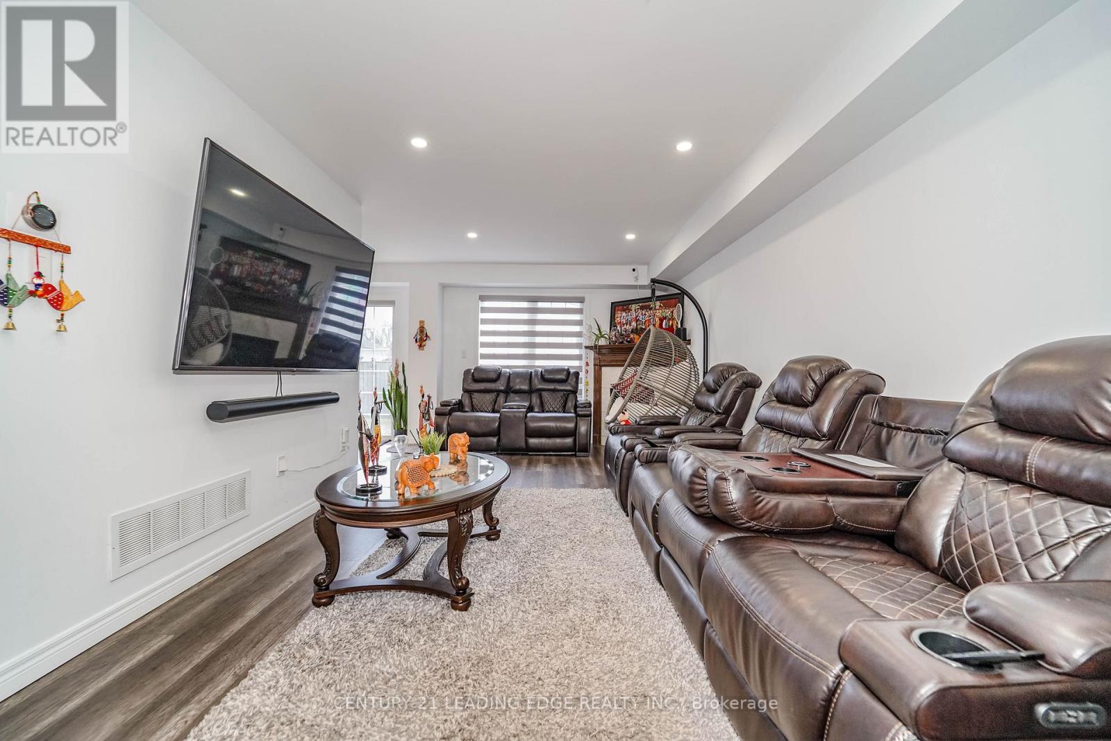 545 Luple Avenue, Oshawa, Ontario  L1K 0K9 - Photo 4 - E12151567