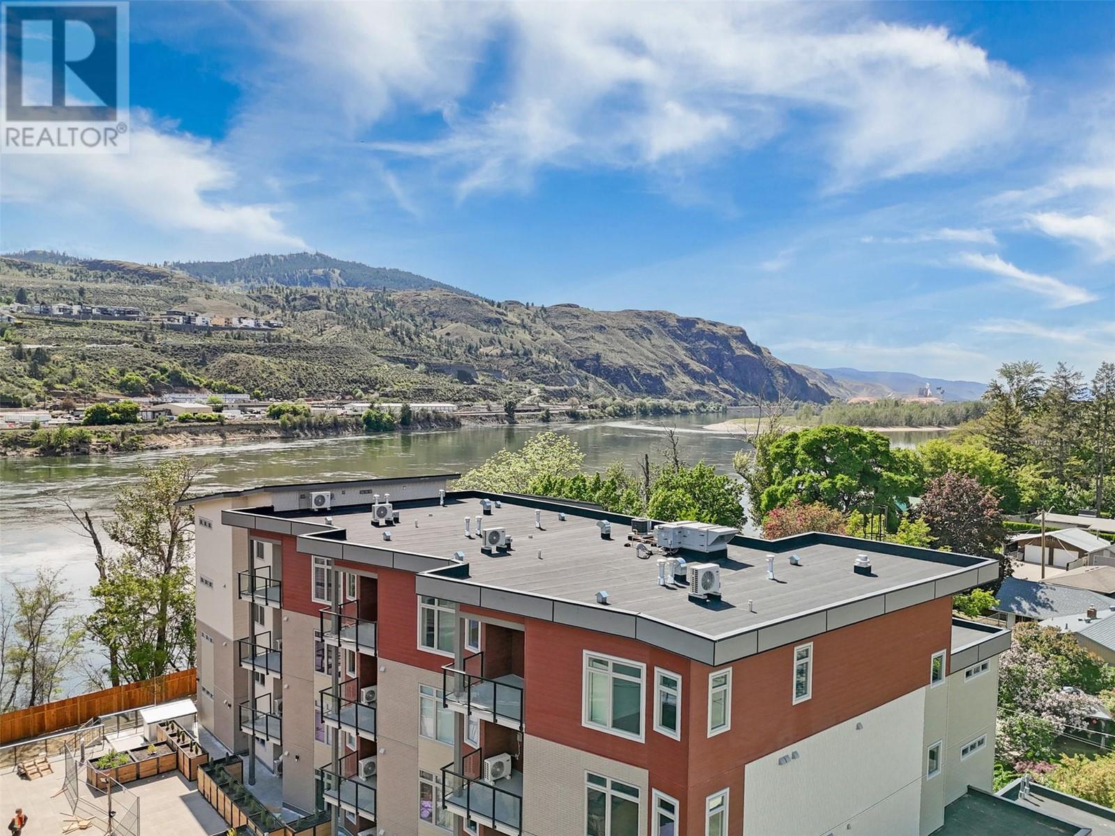 Property at 215 Royal Avenue Unit# 401 image 4