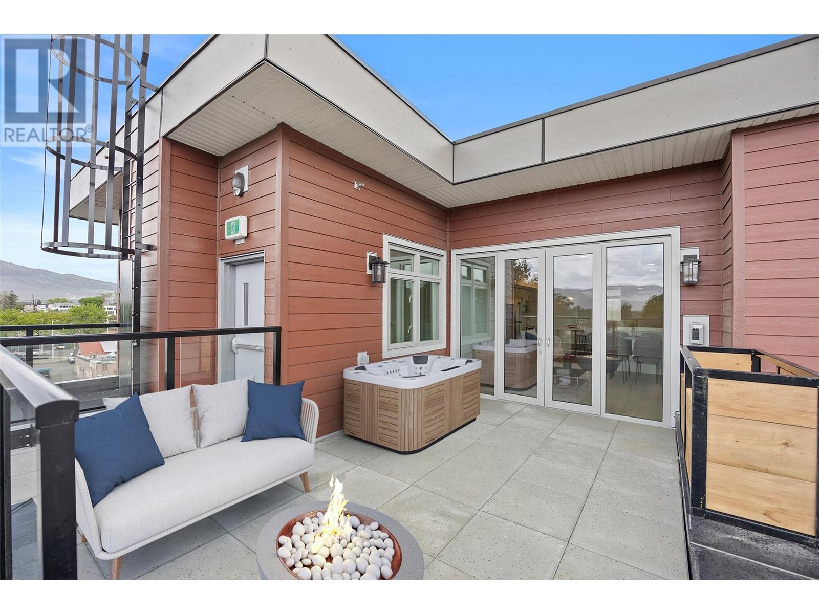 Property at 215 Royal Avenue Unit# 401 image 5