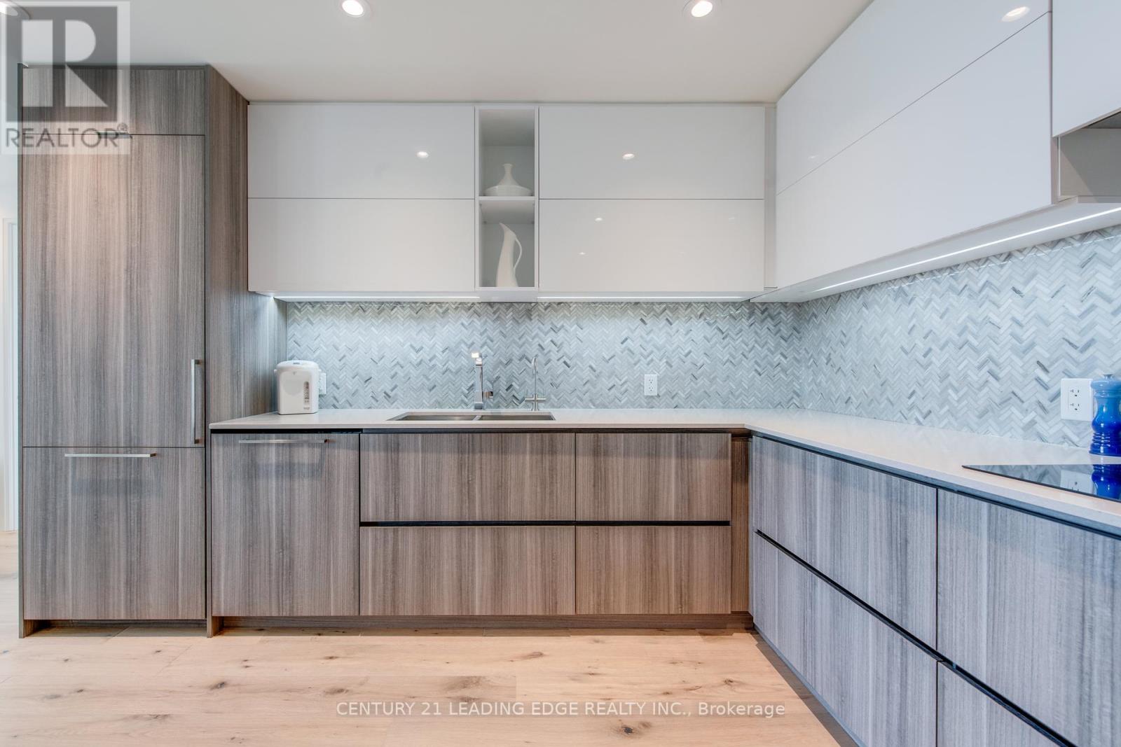 706 - 151 Avenue Road, Toronto, Ontario  M5R 0B8 - Photo 9 - C12084983