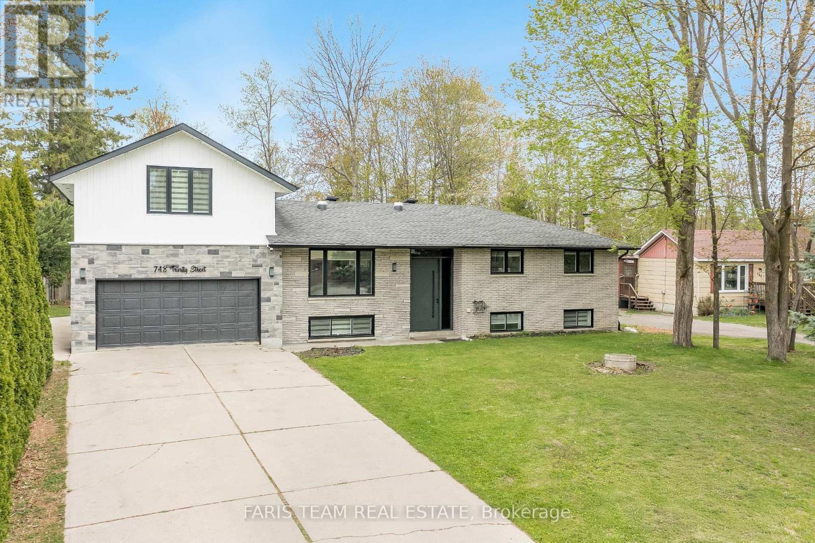 Property at 748 TRINITY STREET image 1