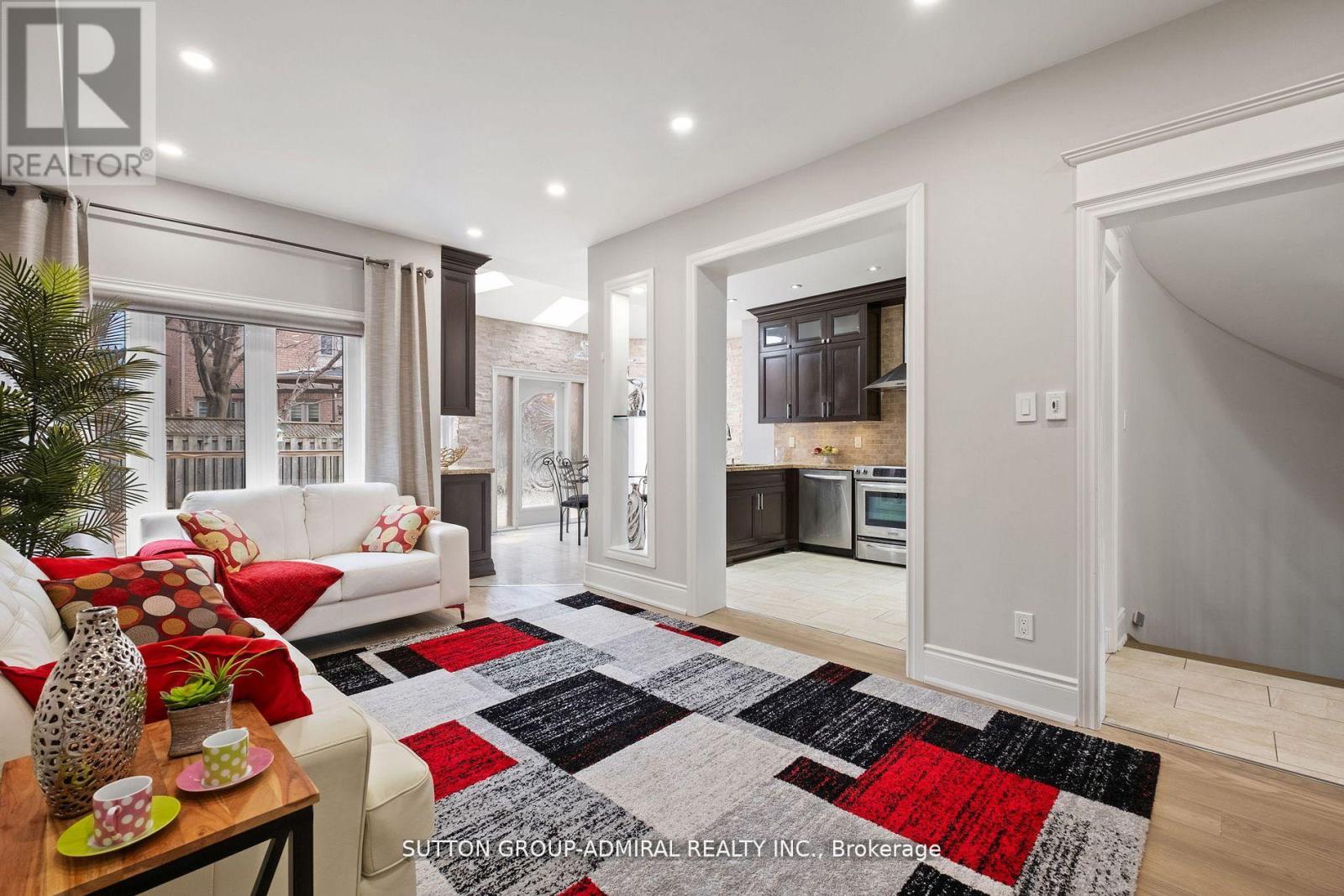 45 Inglewood Avenue, Vaughan, Ontario  L4J 7T8 - Photo 25 - N12151582