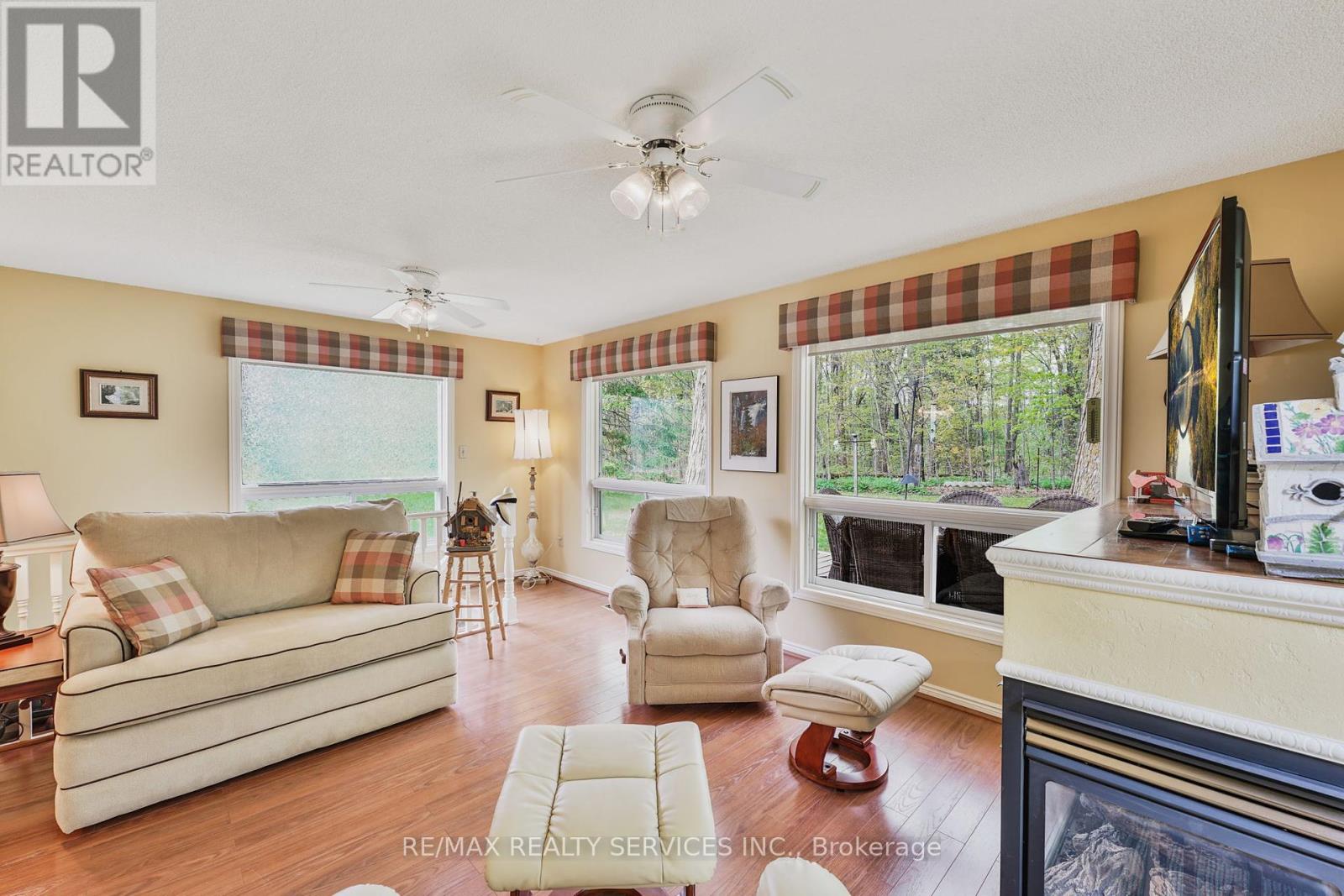 12 Pinetree Court, New Tecumseth, Ontario  L0G 1W0 - Photo 12 - N12151607