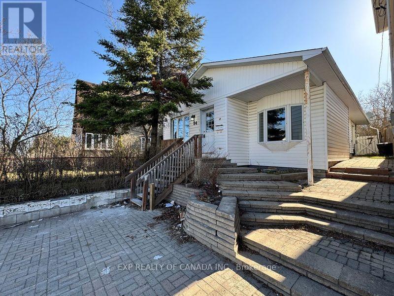 Property at 84 TAMARACK STREET image 4