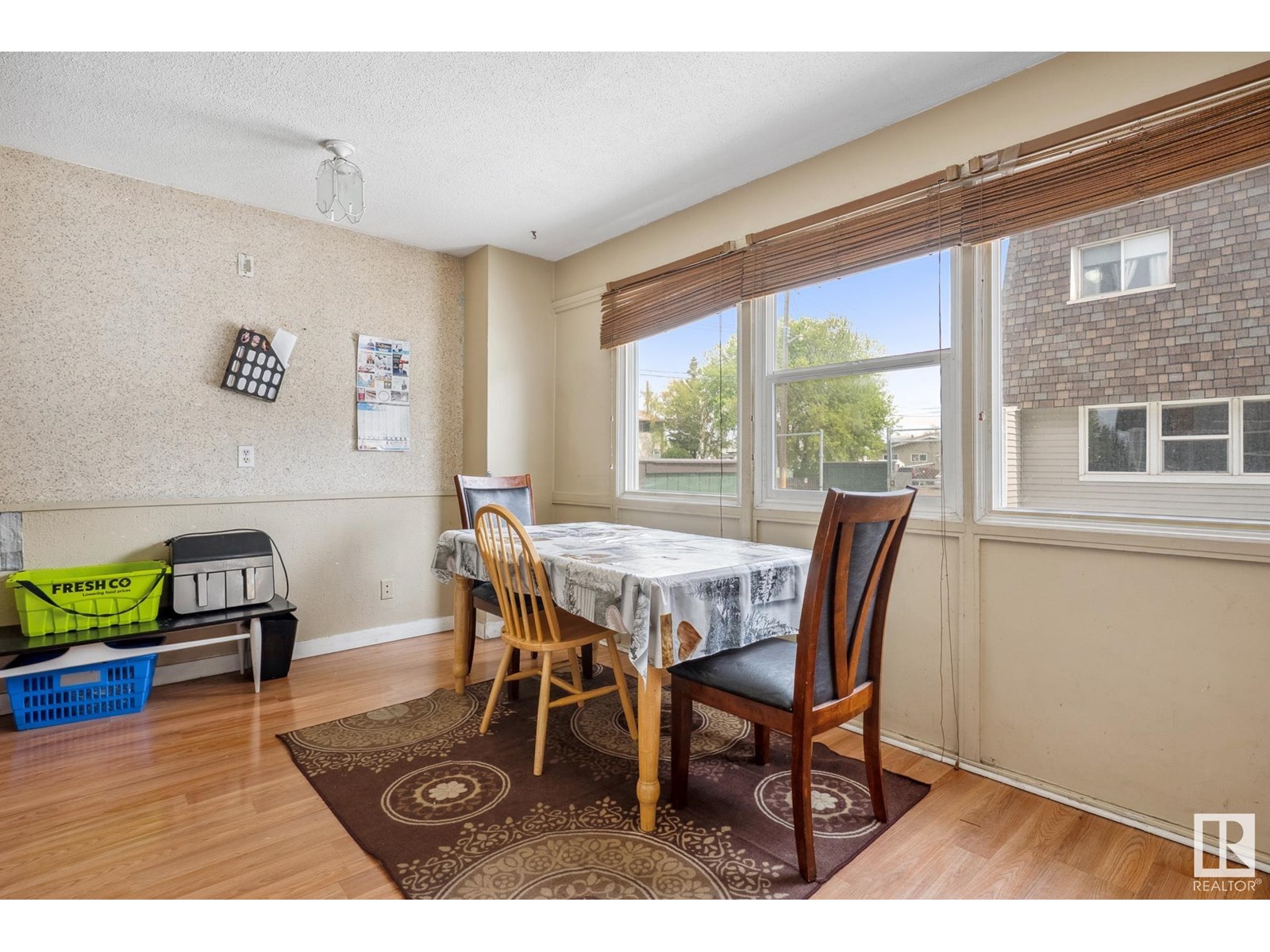 Property at 523 VILLAGE ON THE GREEN GR NW image 3