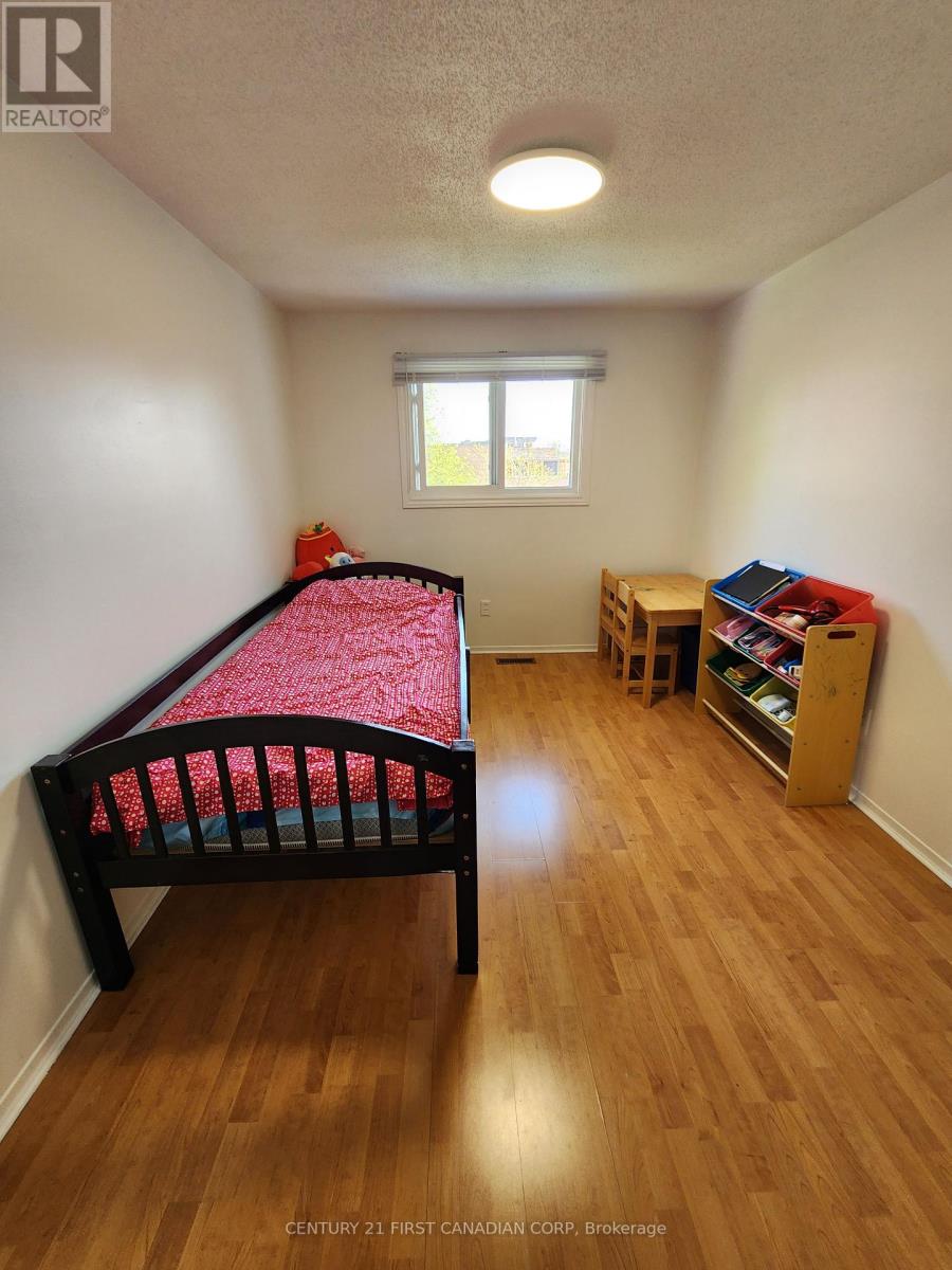 Photo 13 of 16 for 54 - 1318 Highbury Avenue N