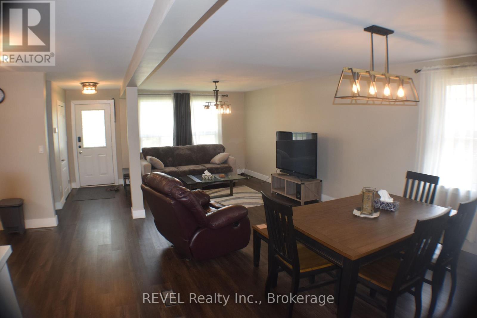 5820 Keith Street, Niagara Falls (Church's Lane), Ontario  L2J 1J9 - Photo 14 - X12149411