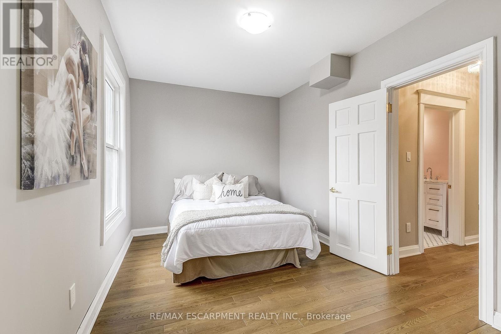 21 Sunset Avenue, Hamilton (Strathcona), Ontario  L8R 1V7 - Photo 23 - X11824071