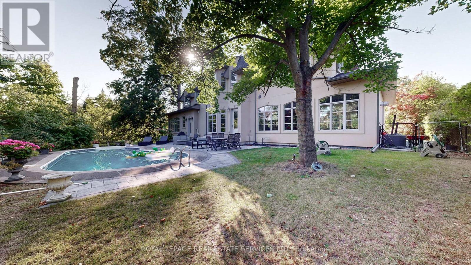 1286 Cambridge Drive W, Oakville, Ontario  L6J 1S1 - Photo 46 - W12151578