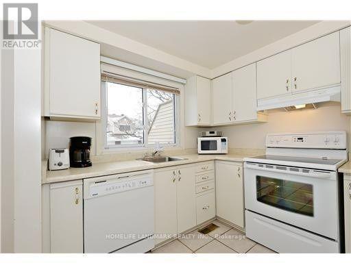 92 Esterlawn Point, Ottawa, Ontario  K2A 4C1 - Photo 3 - X12151525
