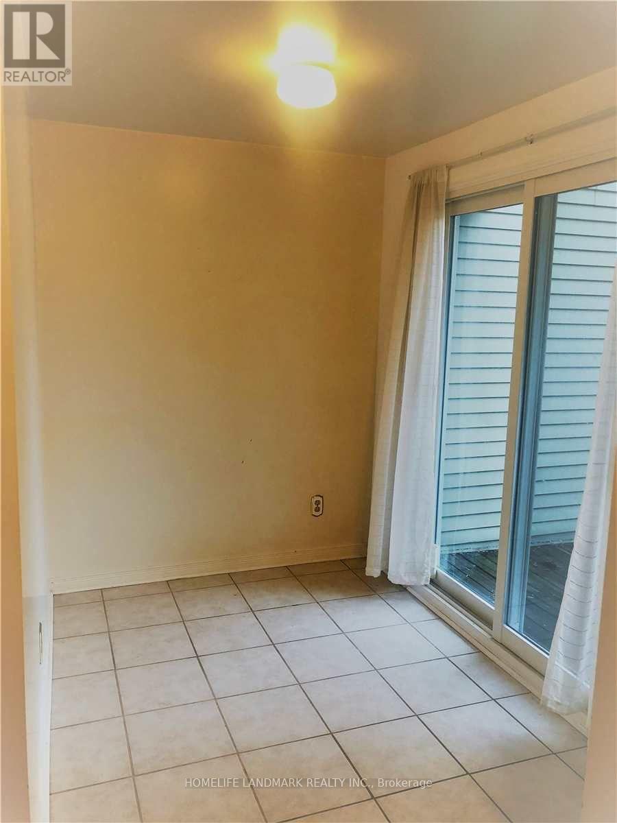 92 Esterlawn Point, Ottawa, Ontario  K2A 4C1 - Photo 4 - X12151525
