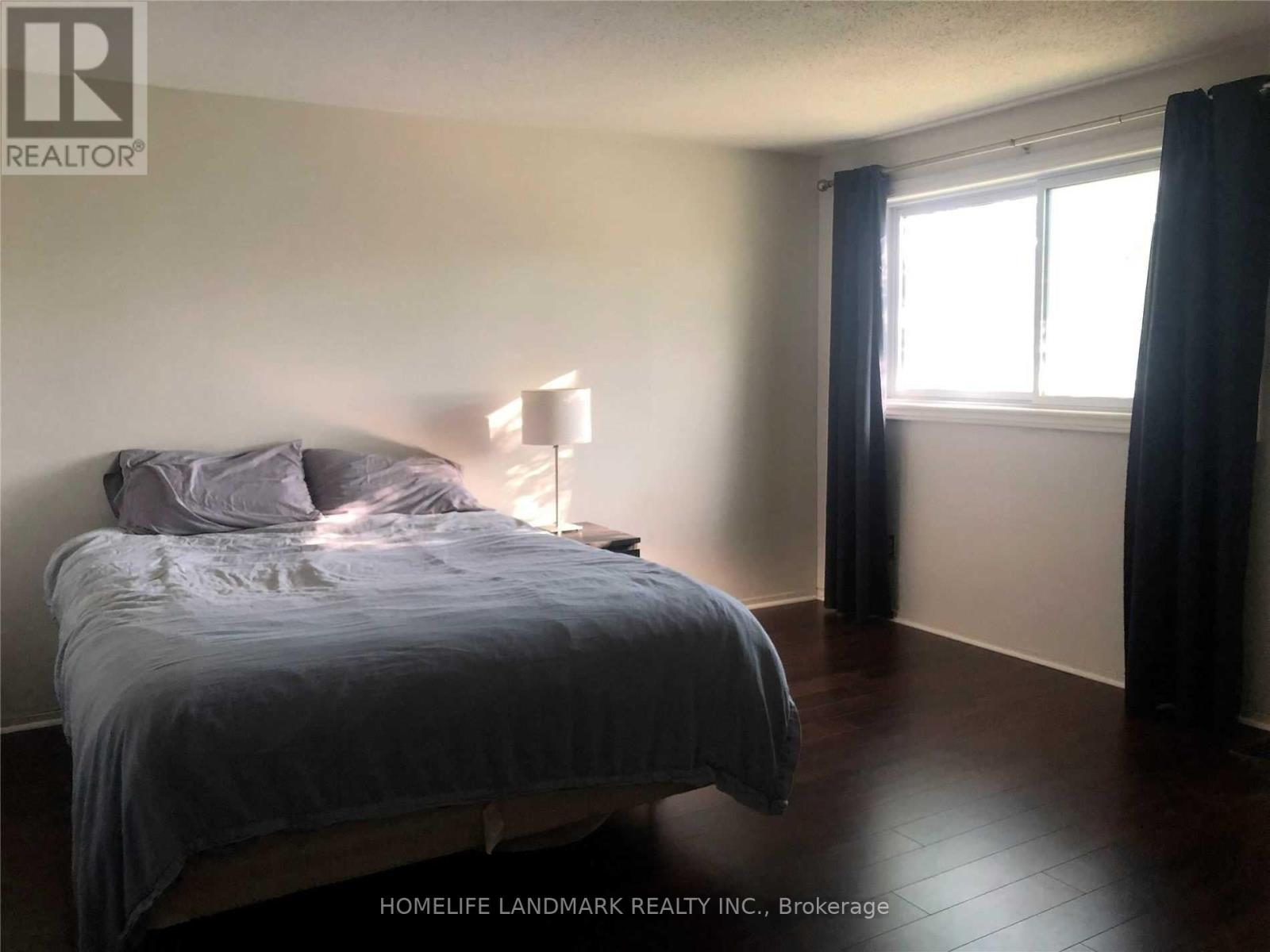 92 Esterlawn Point, Ottawa, Ontario  K2A 4C1 - Photo 7 - X12151525