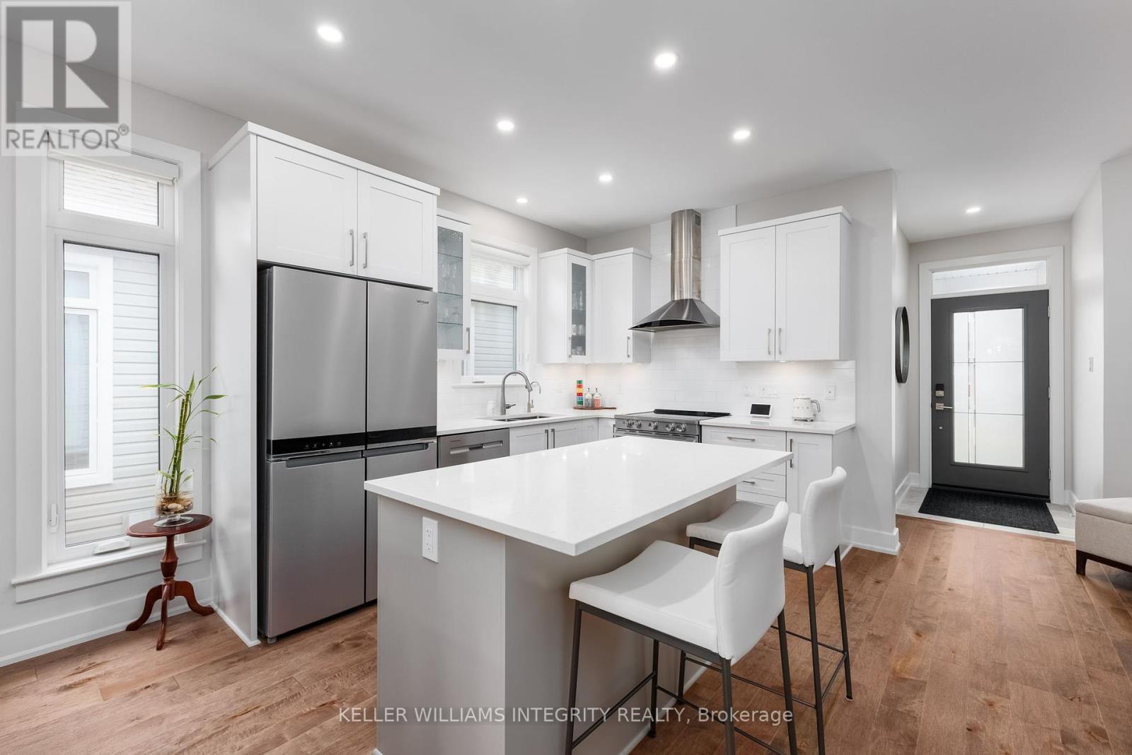 225 Maygrass Way, Ottawa, Ontario  K2S 2B4 - Photo 9 - X12151664