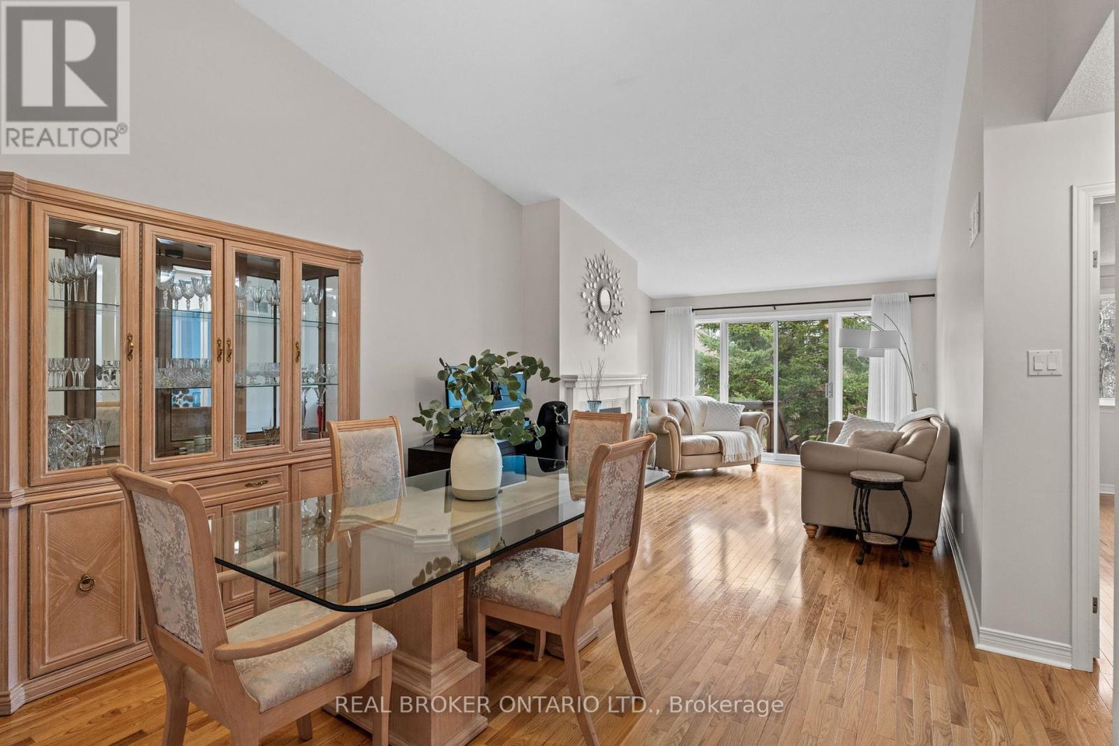 34 Bunting Lane, Ottawa, Ontario  K2M 2P7 - Photo 12 - X12151673