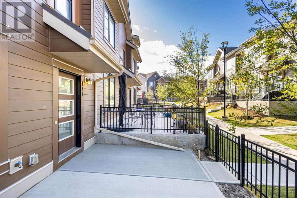 144 Livingston Common Ne, Calgary, Alberta  T3P 1K1 - Photo 34 - A2220035