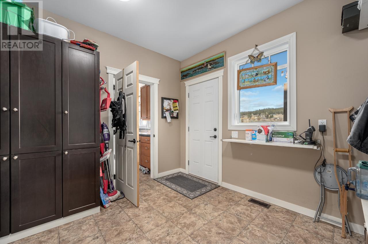 661 LAGOON COURT Road, Clinton, BC V0K1K0