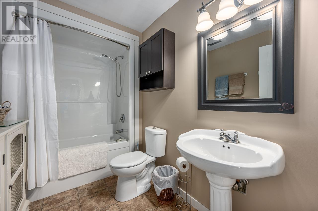661 LAGOON COURT Road, Clinton, BC V0K1K0