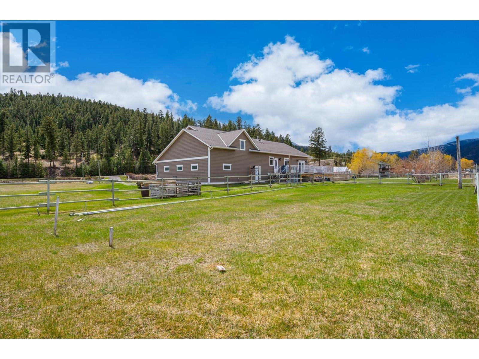 661 LAGOON COURT Road, Clinton, BC V0K1K0