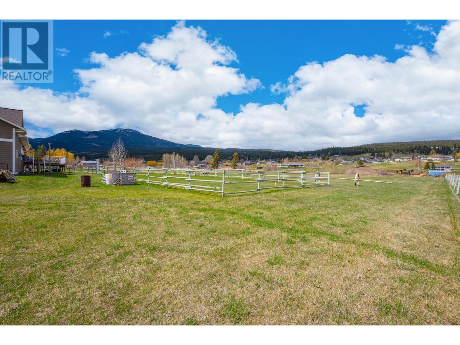 661 LAGOON COURT Road, Clinton, BC V0K1K0