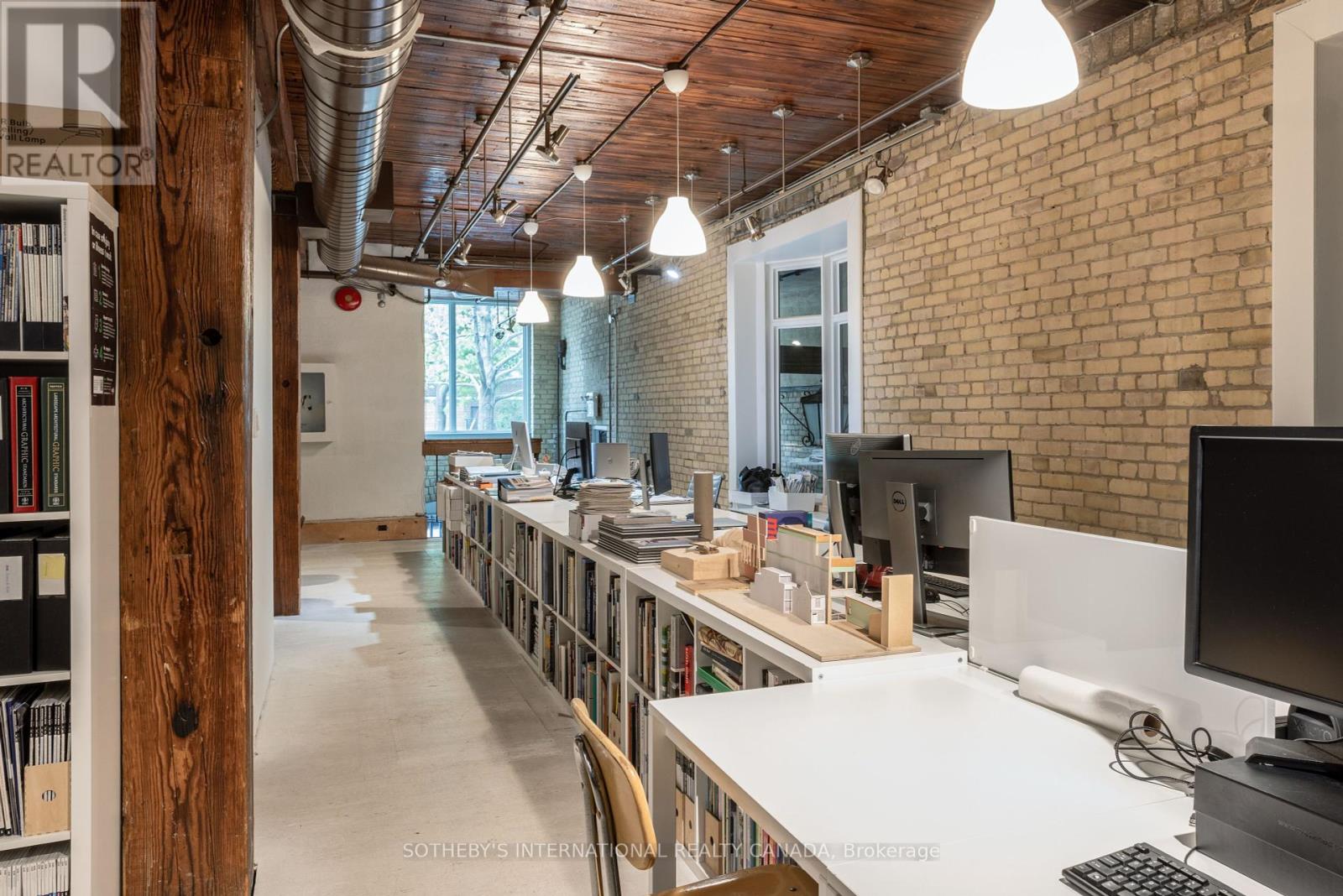 18 Gloucester Lane, Toronto (Church-Yonge Corridor), Ontario  M4Y 1L5 - Photo 29 - C12151542
