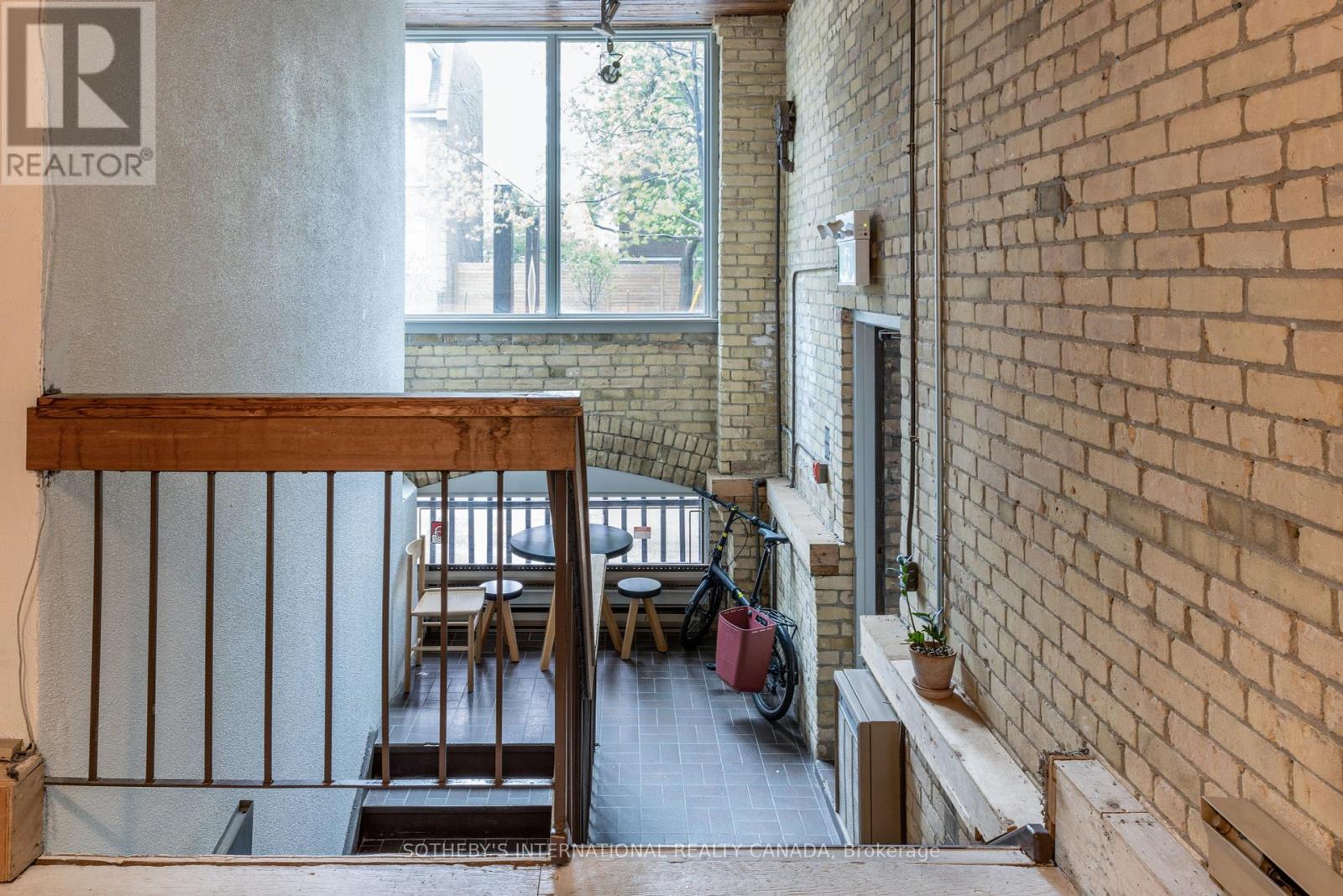 18 Gloucester Lane, Toronto (Church-Yonge Corridor), Ontario  M4Y 1L5 - Photo 30 - C12151546