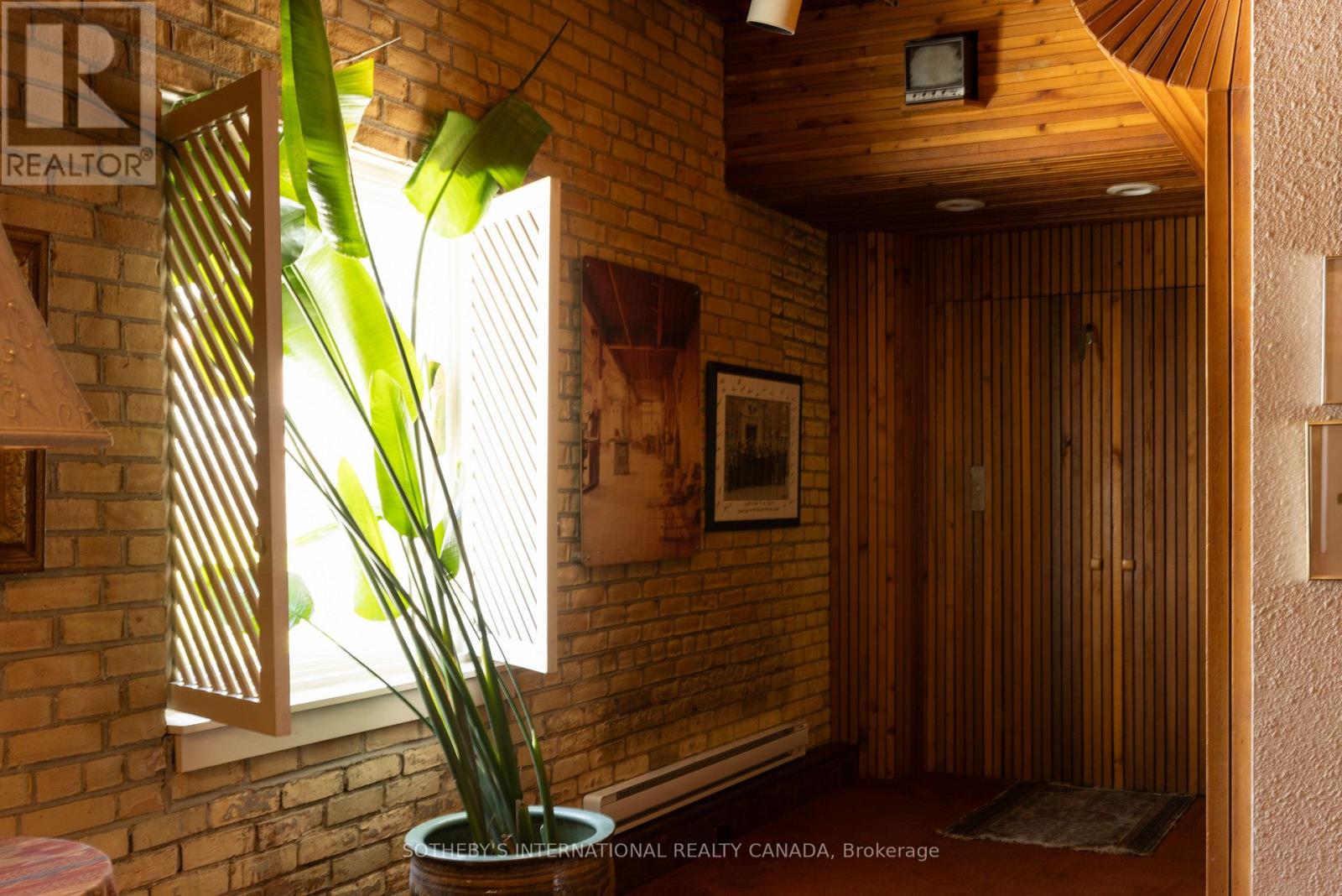18 Gloucester Lane, Toronto, Ontario  M4Y 1L5 - Photo 22 - C12151546