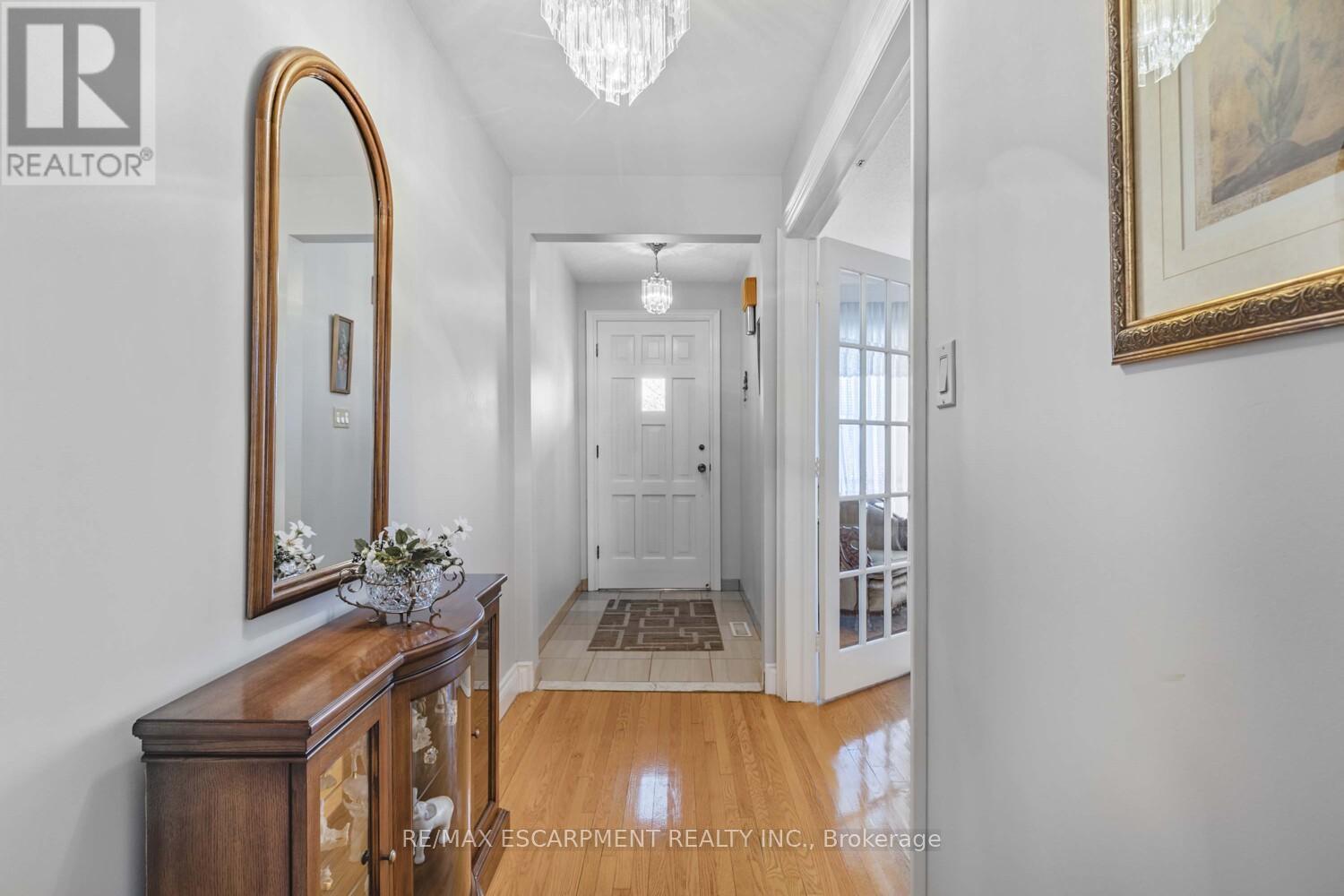 Property at 1227 ALEXANDRA AVENUE image 5