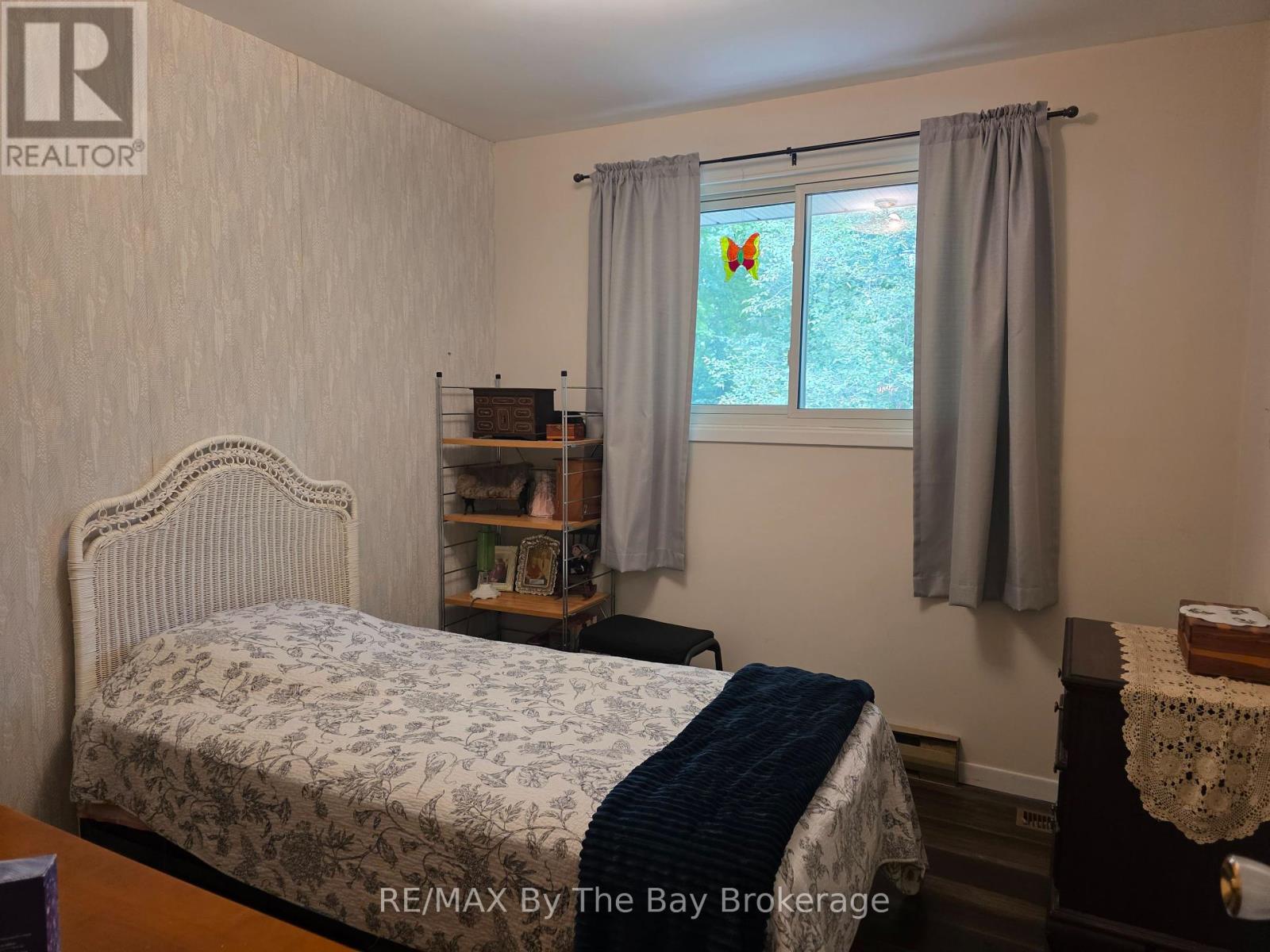 82 Helena Street, Wasaga Beach, Ontario  L9Z 1R1 - Photo 17 - S12151624