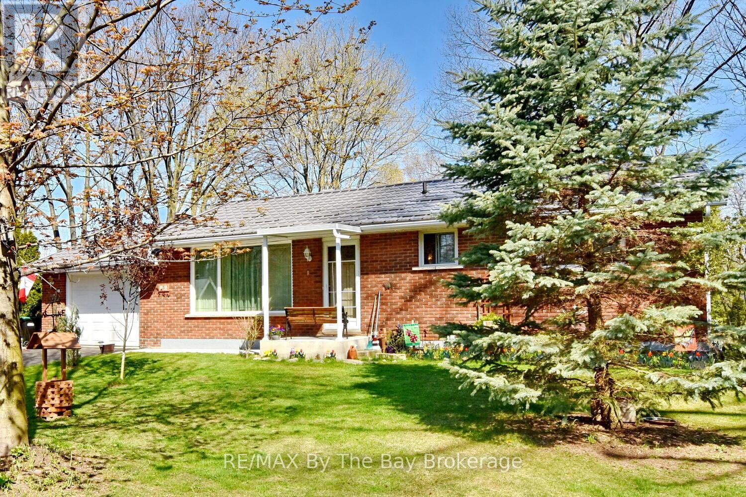 82 Helena Street, Wasaga Beach, Ontario  L9Z 1R1 - Photo 24 - S12151624