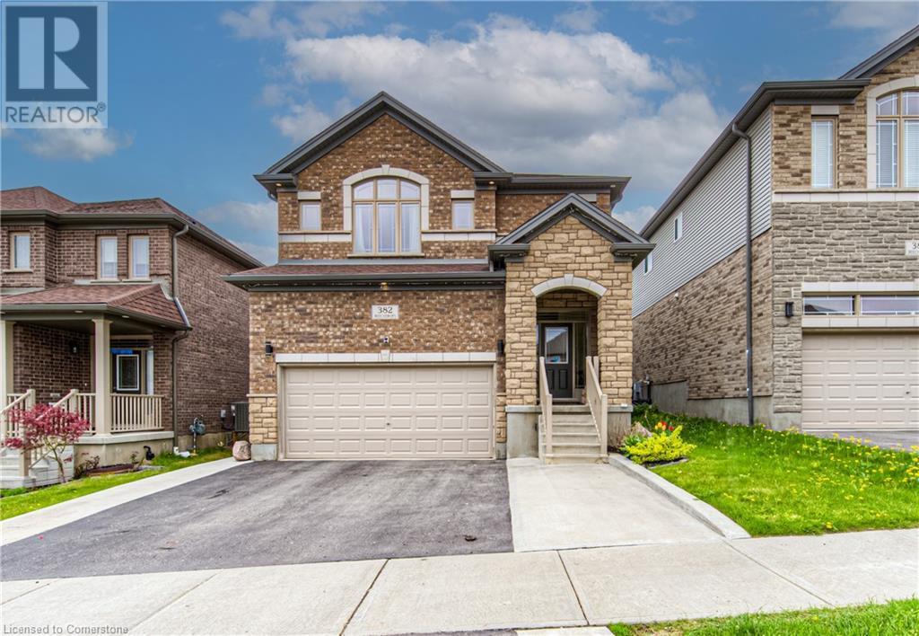 382 Beechdrops Dr Drive, Waterloo, Ontario  N2V 0E8 - Photo 1 - 40728490