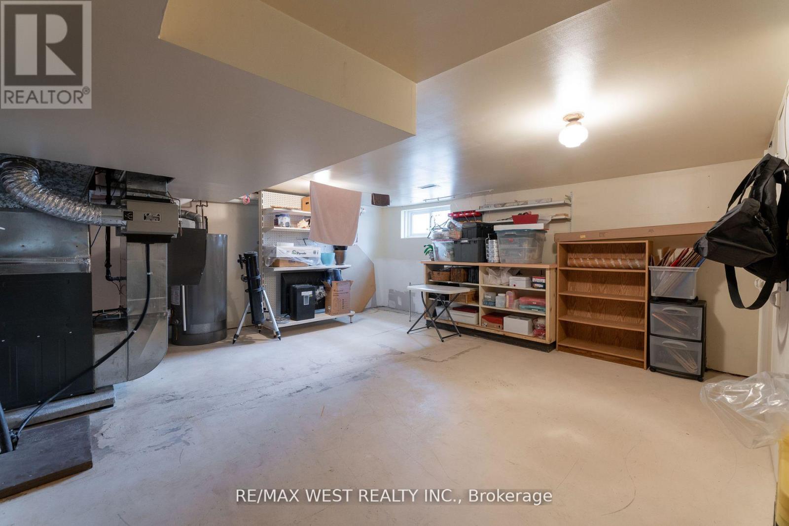 130 Spruce Avenue, Richmond Hill, Ontario  L4C 6W1 - Photo 37 - N12121345