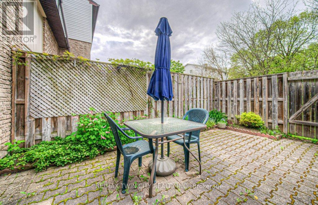 6 - 80 Old Country Drive, Kitchener, Ontario  N2E 2E5 - Photo 30 - X12151171