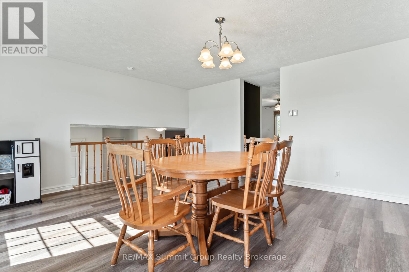108 Mary Avenue, Georgian Bluffs, Ontario  N4K 5N5 - Photo 14 - X12151675