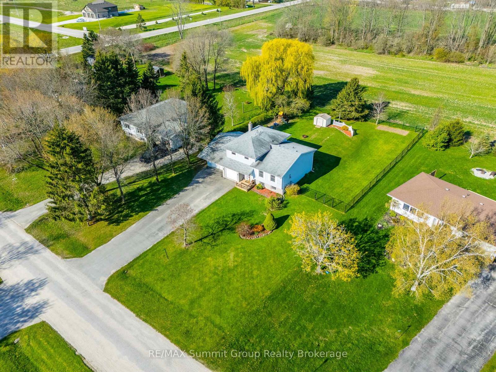108 Mary Avenue, Georgian Bluffs, Ontario  N4K 5N5 - Photo 38 - X12151675