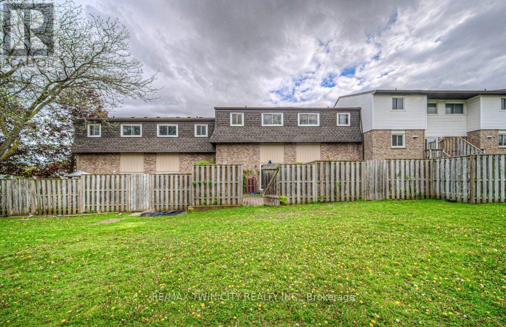 6 - 80 Old Country Drive, Kitchener, Ontario  N2E 2E5 - Photo 36 - X12151171