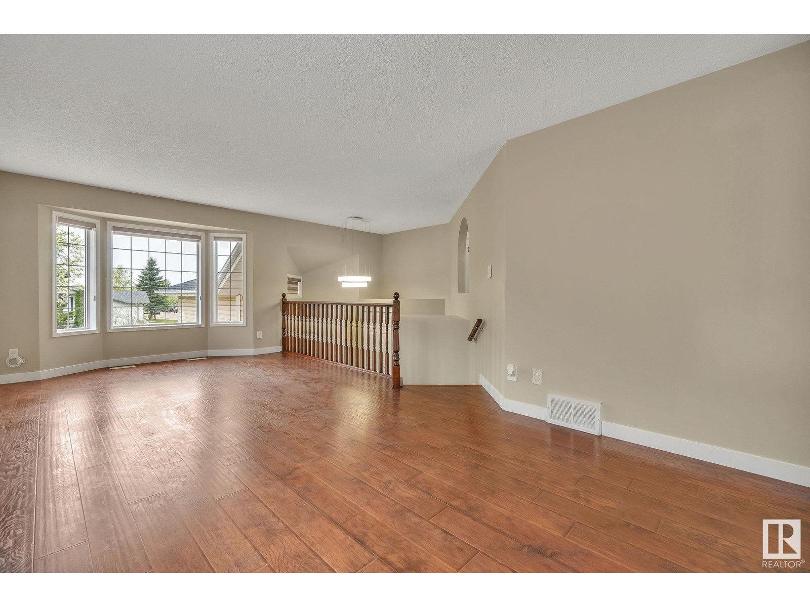 1067 Jones Cr Nw, Edmonton, Alberta  T6L 6Y1 - Photo 7 - E4435948