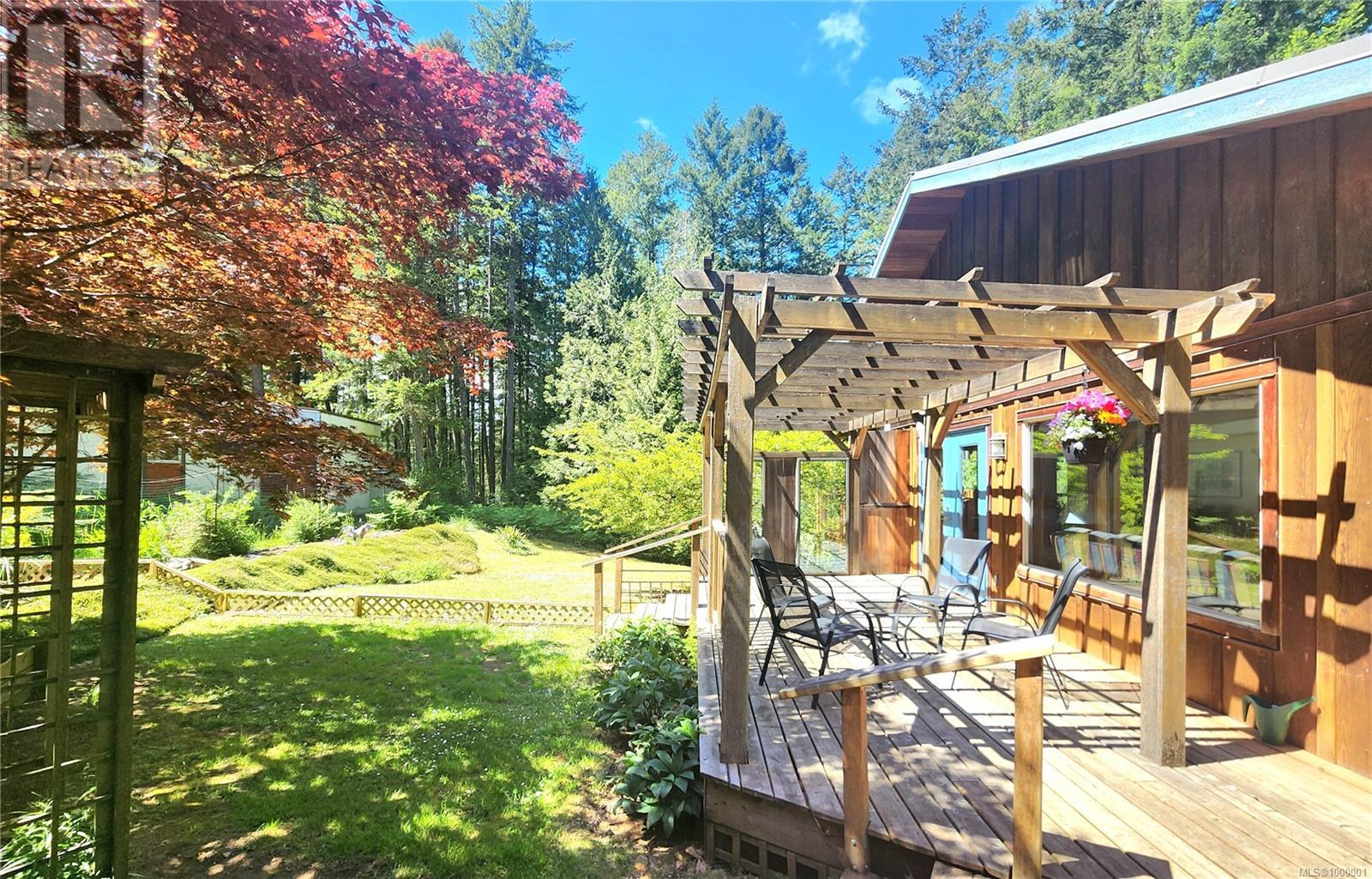 741 Lockinvar Lane, Gabriola Island, British Columbia  V0R 1X3 - Photo 3 - 1000001