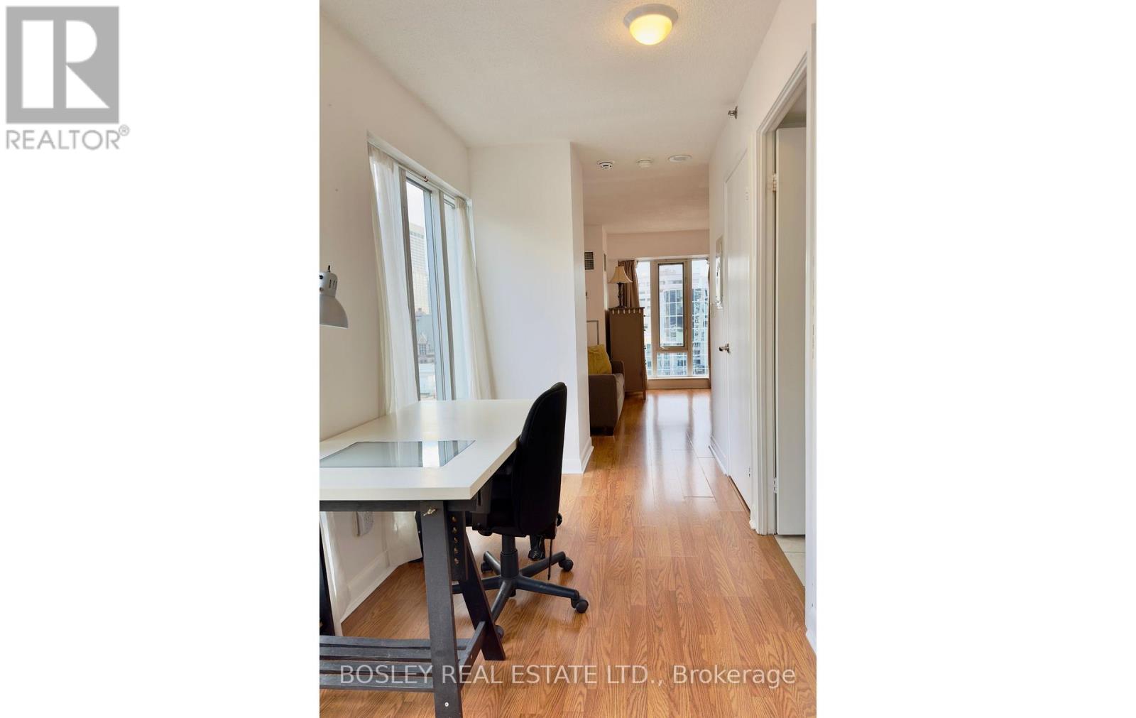 1401 - 200 Victoria Street, Toronto, Ontario  M5B 1V8 - Photo 10 - C12151672